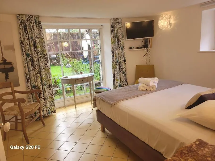 Villa Maison De Charme Classee 4 Etoiles Centre Ville Vannes Garage Wifi